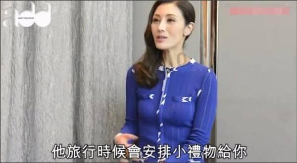 91岁周骢出席聚会罕露脸,与郑则仕合照气色红润,对方消瘦显憔悴
